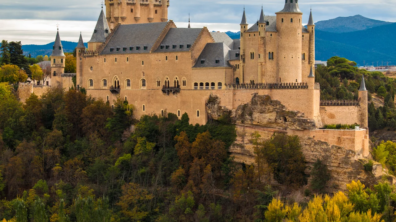 Alcazar of Segovia - Castle of the Catholic Monarchs
